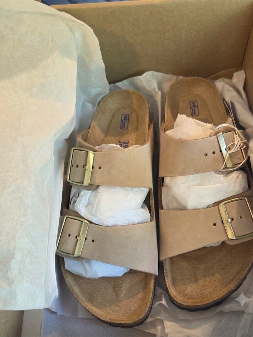 Birkenstock Women's Arizona Soft Footbed Sandals, Sandcastle, 8-8.5 Medium - Picture 6 of 7